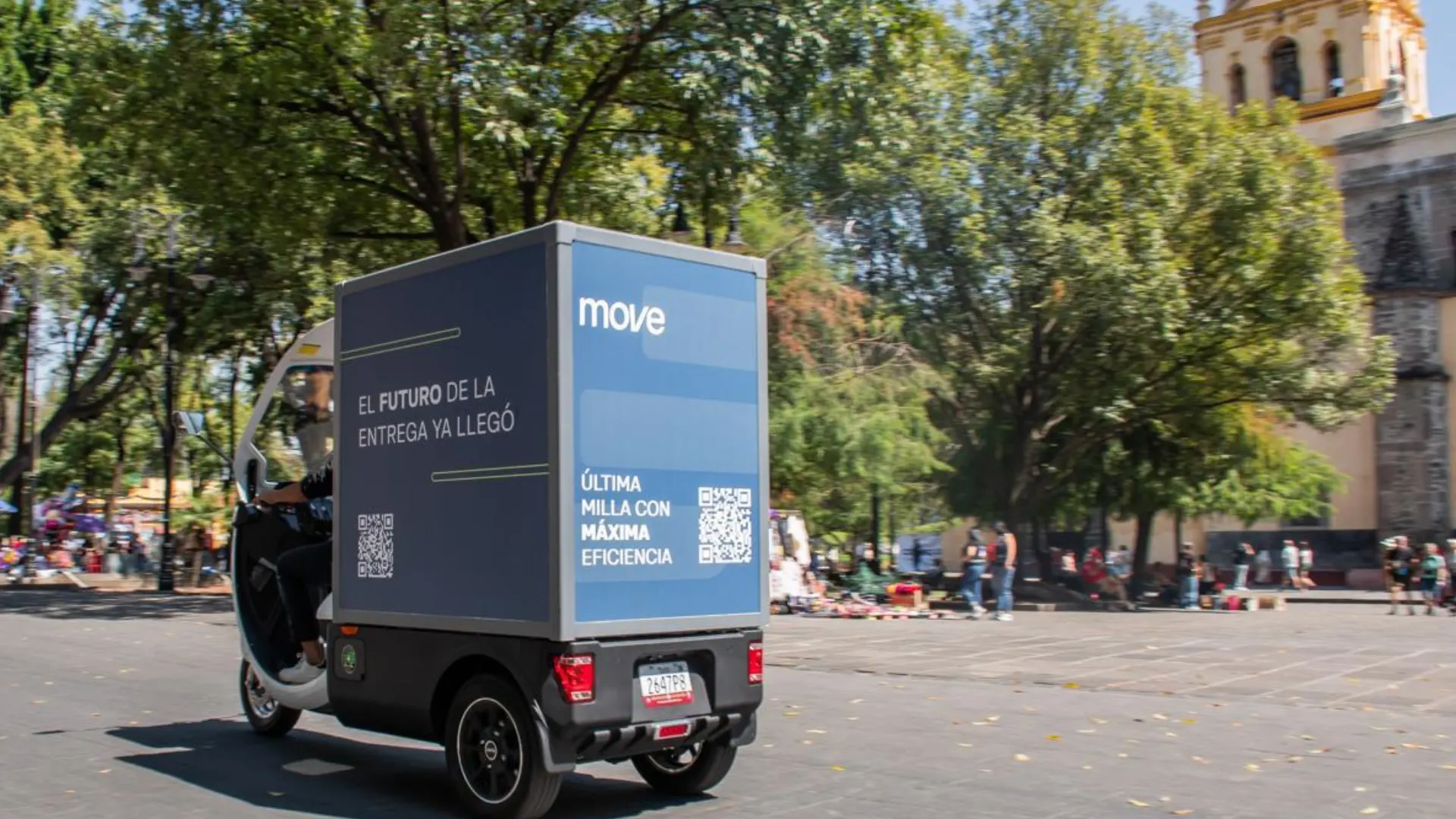 RAP Move - Rear view in urban operation